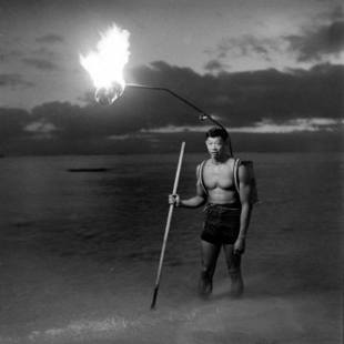 Night fishing in Hawaii by Elliot Elisofon (1948)